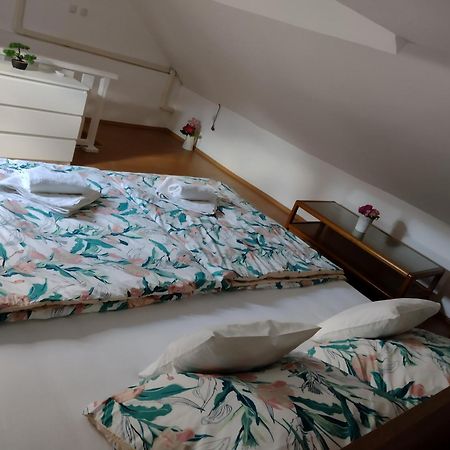 Apartment Angelove เซนญ์ ภายนอก รูปภาพ